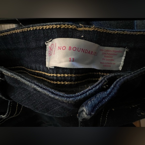 No boundaries, Jean shorts - Picture 3 of 6